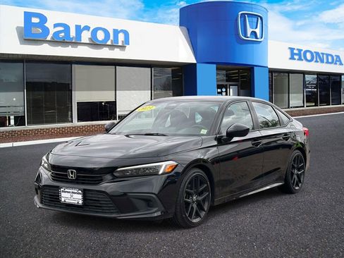 Used 2023 Honda Civic Sport image 2