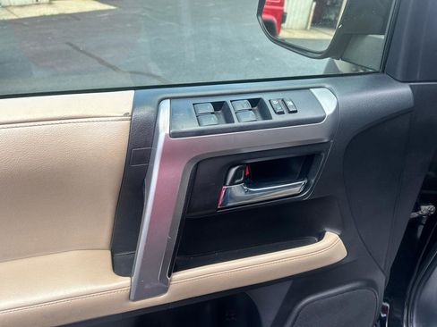 Used 2018 Toyota 4Runner SR5 Premium w/ Four Season Floor Mat Package AWD/4WD image 16