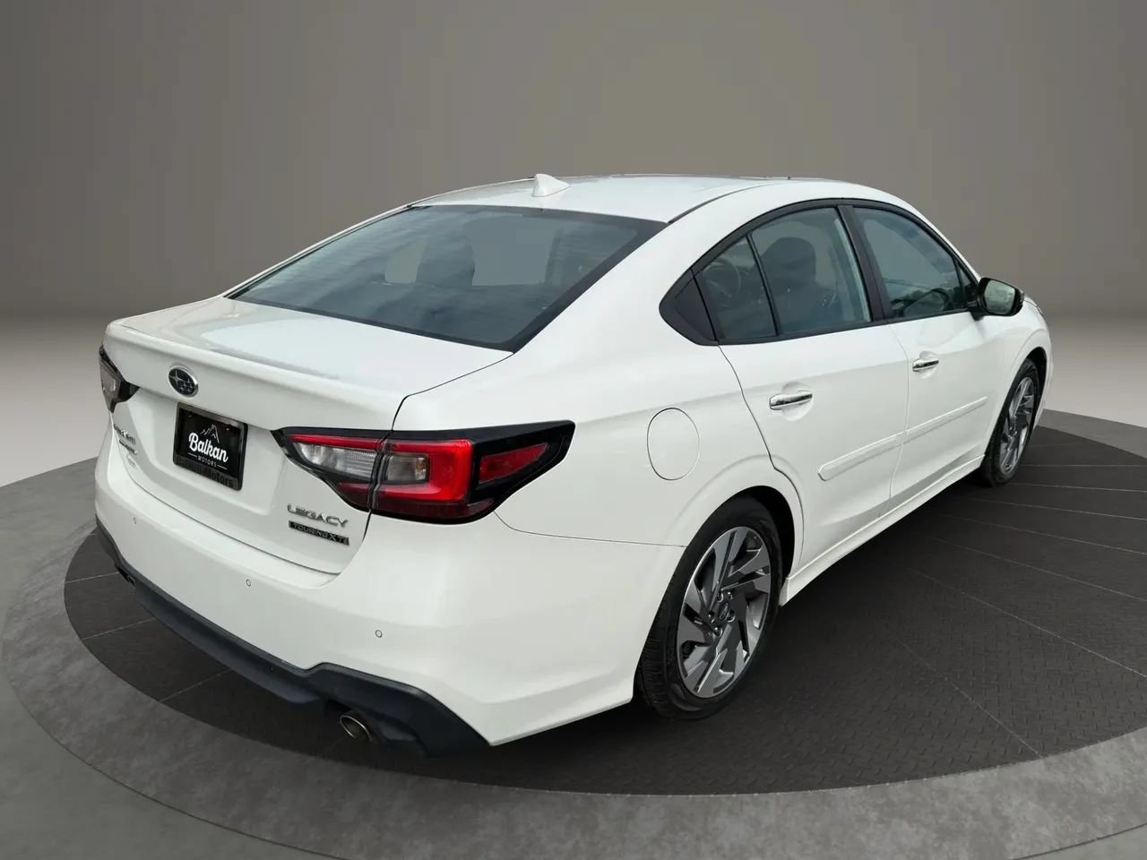 Used 2023 Subaru Legacy Touring XT w/ Tech Package 3 AWD/4WD image 4