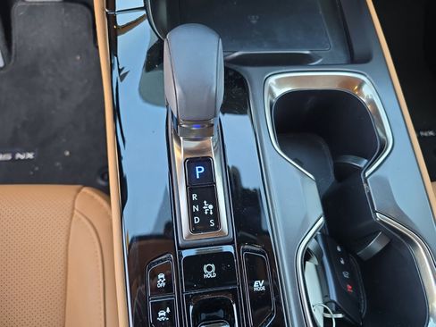 Used 2025 Lexus NX 350h AWD w/ Premium Package image 22