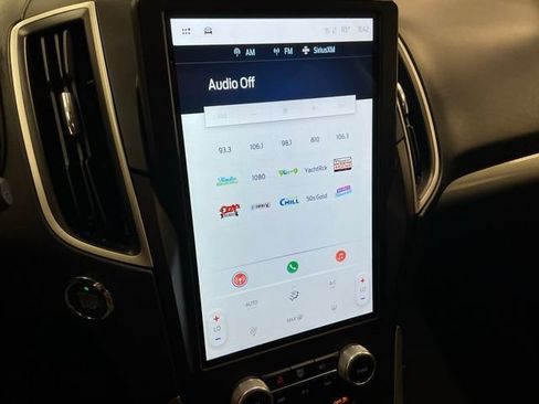 Used 2021 Ford Edge SE FWD image 20