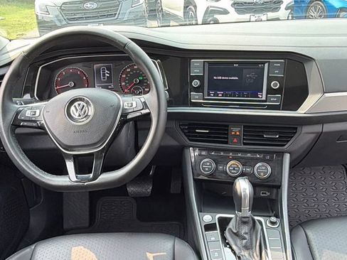 Used 2019 Volkswagen Jetta SE FWD image 8