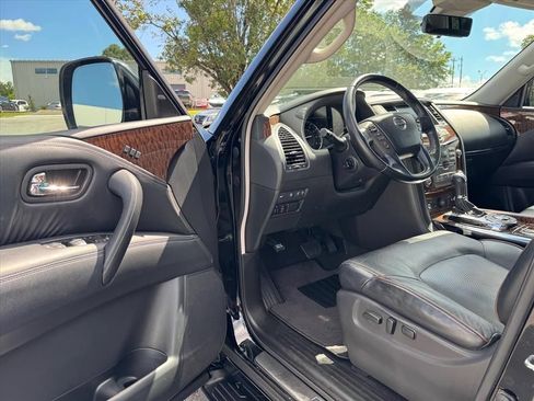 Used 2019 Nissan Armada Platinum w/ Captain's Chairs Package RWD image 17