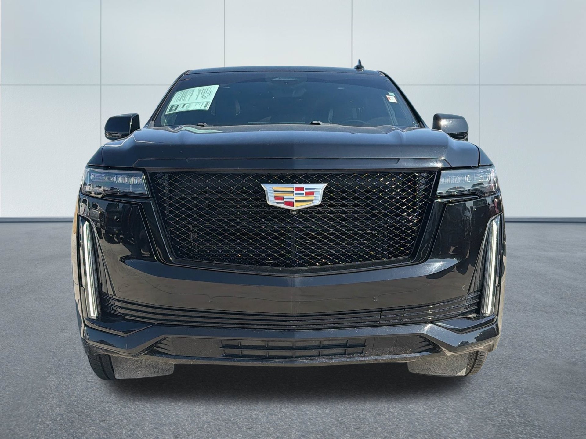 Used 2023 Cadillac Escalade Sport Platinum w/ Heavy-Duty Trailer Package AWD/4WD image 2