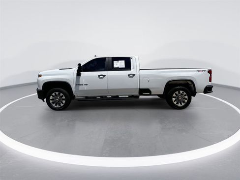 Used 2021 Chevrolet Silverado 2500 Custom w/ Custom Value Package AWD/4WD image 6