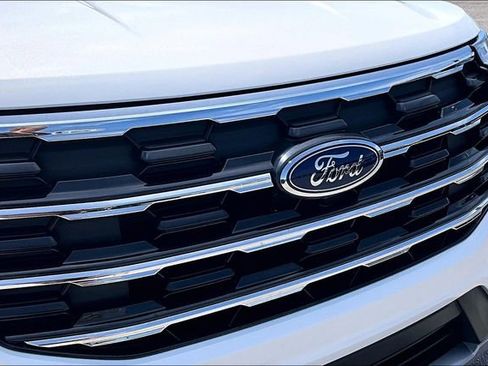 Used 2025 Ford Explorer Active w/ Active Comfort Package RWD image 29