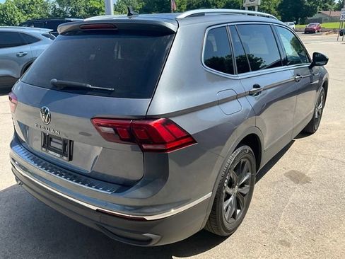 Used 2024 Volkswagen Tiguan SE FWD image 9