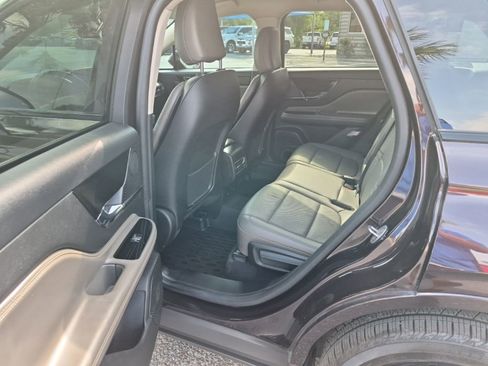 Certified 2023 Lincoln Corsair Reserve w/ Jet Appearance Package FWD image 15