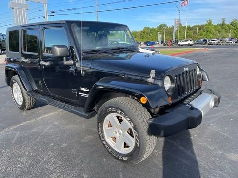 Used 2010 Jeep Wrangler Unlimited Sahara w/ Trailer Tow Group AWD/4WD image 2