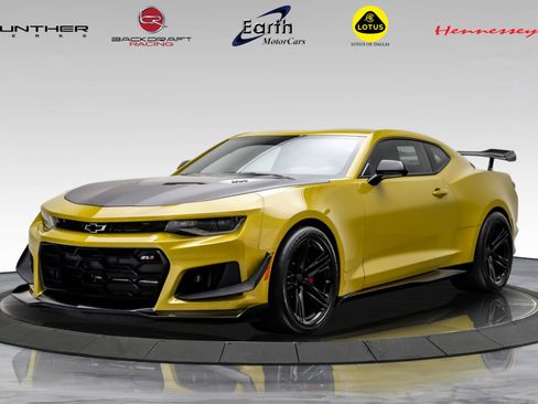 Used 2024 Chevrolet Camaro ZL1 image 1