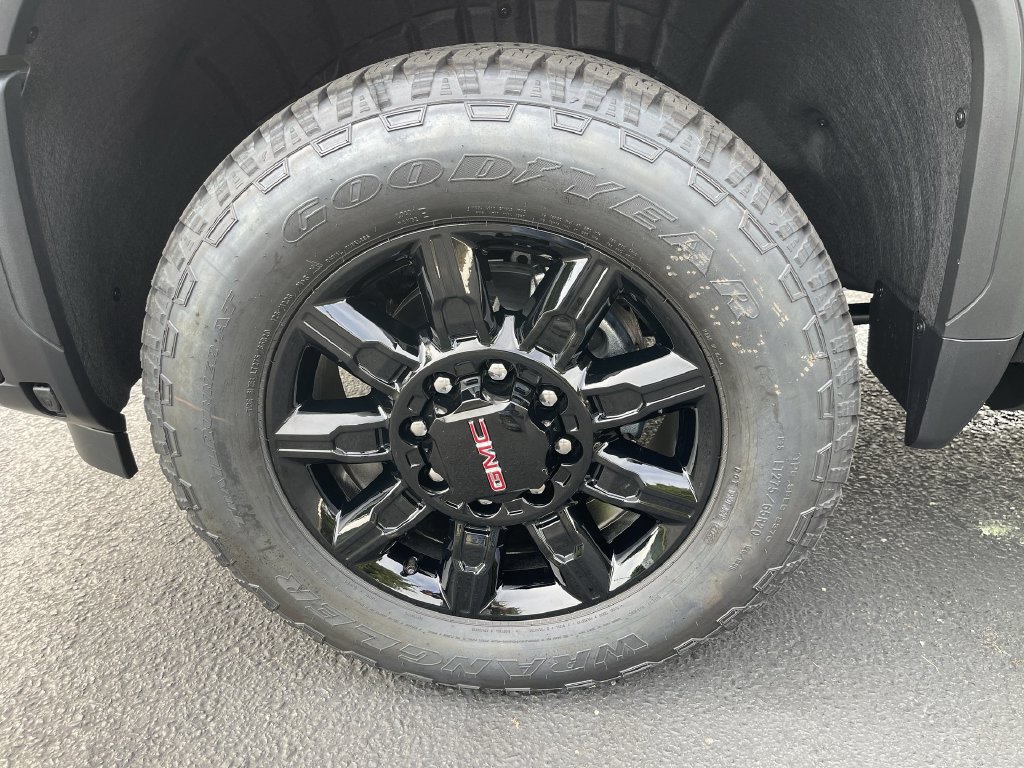 New 2026 GMC Sierra 2500 AT4 w/ AT4 Premium Plus Package AWD/4WD image 34