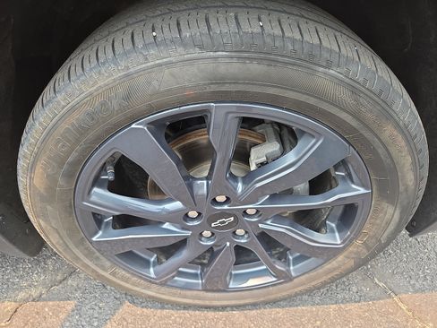 Used 2022 Chevrolet Equinox RS AWD/4WD image 9