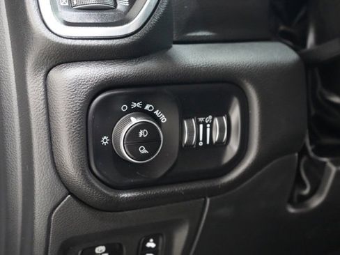 Used 2025 RAM 1500 Laramie image 19