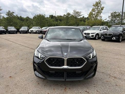 Certified 2025 BMW X2 xDrive28i image 2