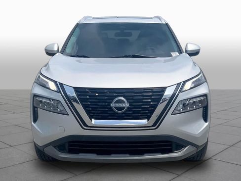 Used 2023 Nissan Rogue SV w/ SV Premium Package FWD image 4