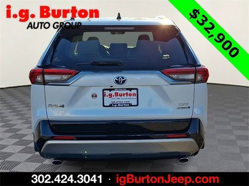 Used 2023 Toyota RAV4 XSE w/ XSE Grade Weather Package image 5