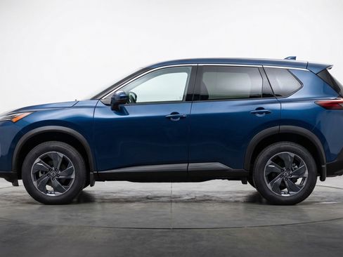 Used 2025 Nissan Rogue SV image 5