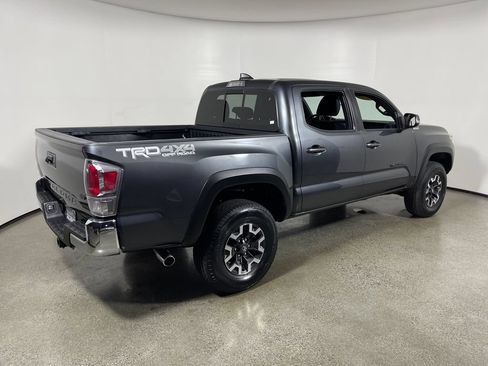 Certified 2023 Toyota Tacoma TRD Off-Road AWD/4WD image 3