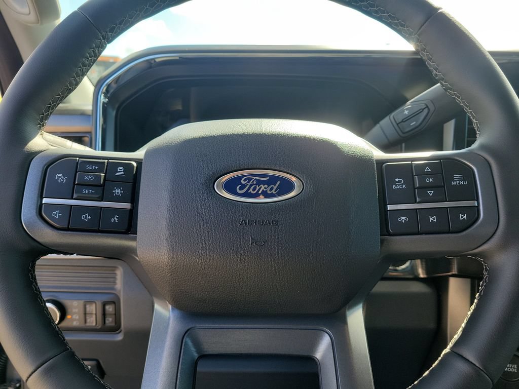 New 2026 Ford F350 Lariat w/ Black Appearance Package AWD/4WD image 14