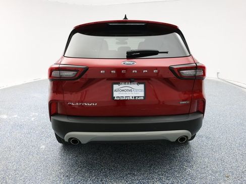 Used 2023 Ford Escape Platinum w/ Premium Technology Package image 4