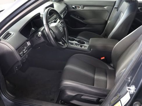 Used 2023 Honda Civic Sport image 17