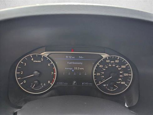 Used 2025 Nissan Altima 2.5 SV FWD image 7