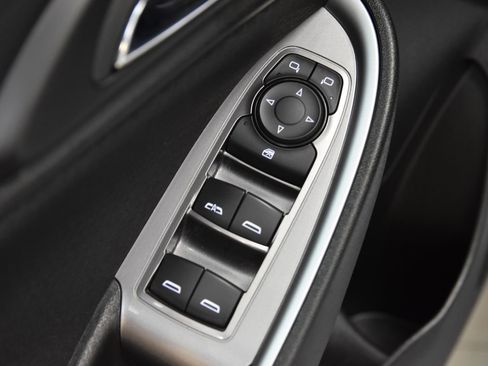 Used 2023 Chevrolet Malibu LT FWD image 16
