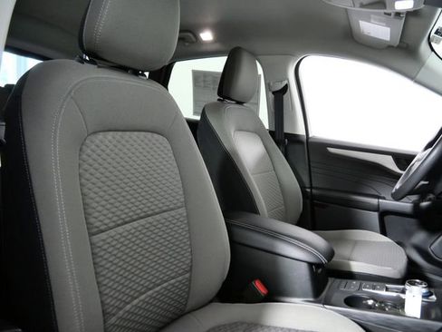 Certified 2022 Ford Escape SE FWD image 12