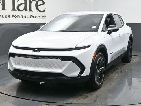 New 2026 Chevrolet Equinox EV LT image 7