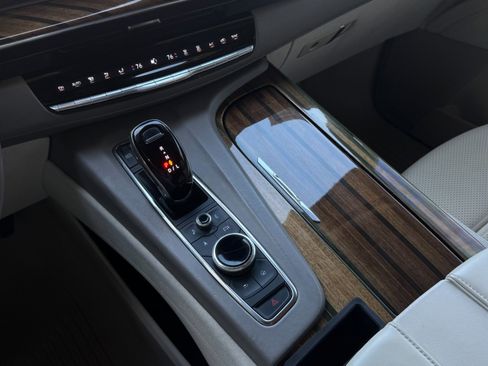 Used 2022 Cadillac Escalade Sport Platinum w/ LPO, ONYX Package image 69