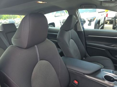Used 2023 Toyota Camry LE image 9
