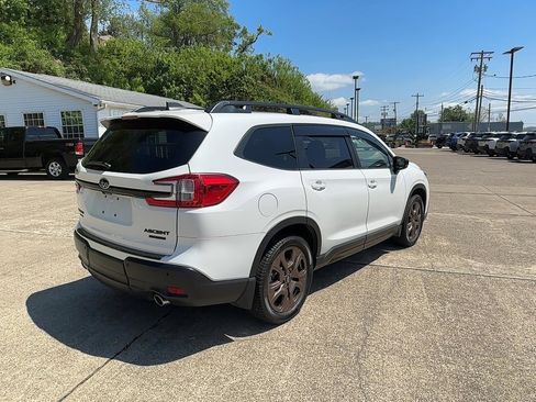 Certified 2025 Subaru Ascent Bronze Edition AWD/4WD image 4