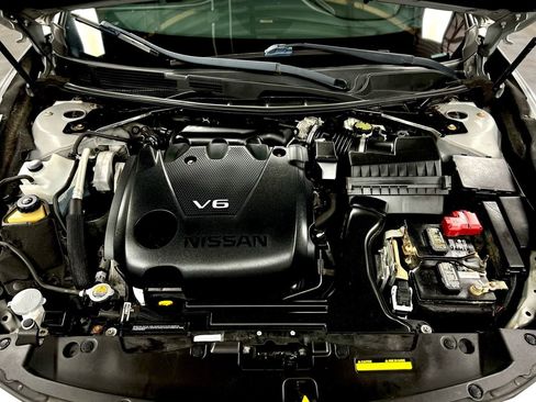 Used 2018 Nissan Maxima Platinum image 43