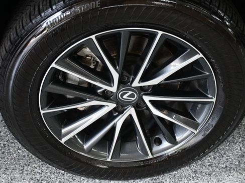 Used 2025 Lexus NX 250 FWD w/ Towing Package (2000 Lbs) image 15