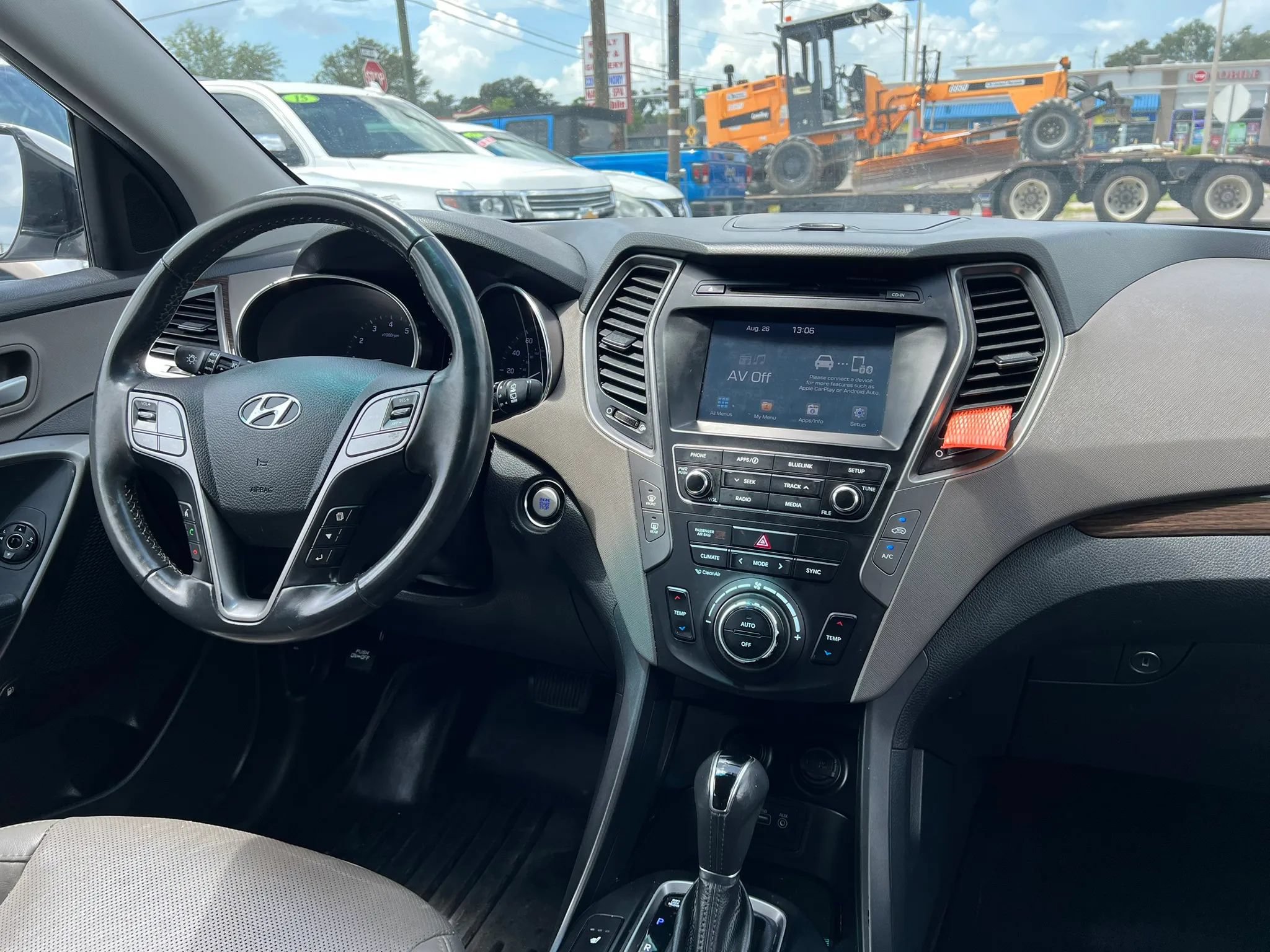 Used 2017 Hyundai Santa Fe Sport FWD image 15