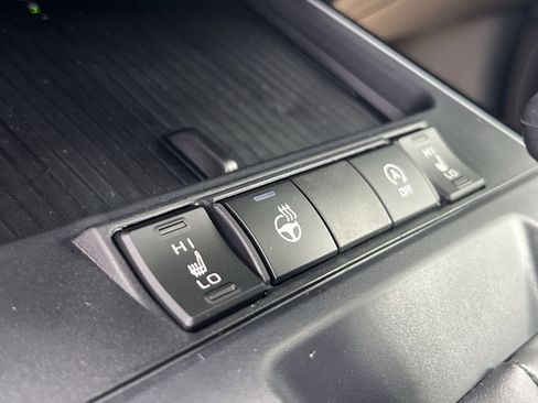 New 2026 Toyota Corolla Cross XLE image 25