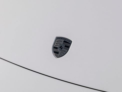 New 2025 Porsche Macan Turbo Electric AWD/4WD image 16