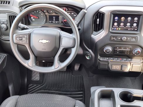 Certified 2023 Chevrolet Silverado 1500 Custom image 27