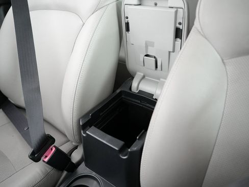 Used 2016 Subaru Forester 2.5i Limited image 33