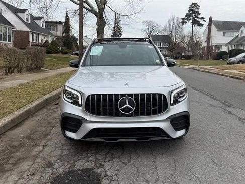 Used 2022 Mercedes-Benz GLB 35 AMG 4MATIC image 3