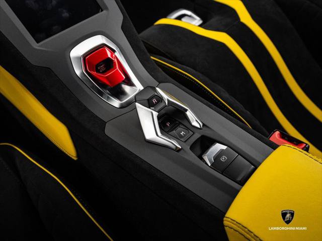 Used 2023 Lamborghini Huracan STO RWD image 40