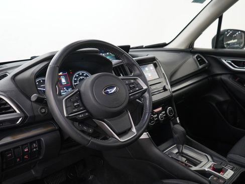 Used 2020 Subaru Forester Premium AWD/4WD image 27