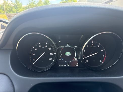 Used 2019 Land Rover Discovery Sport AWD/4WD image 9
