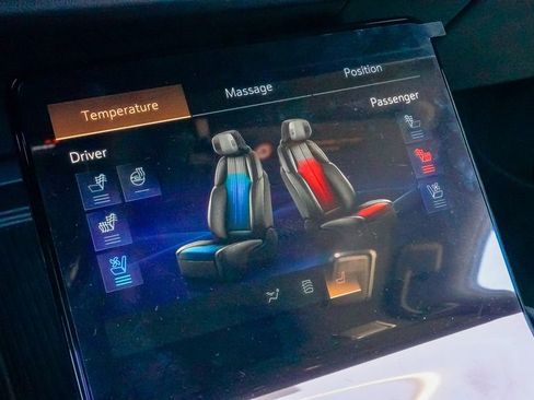 Used 2026 Cadillac Vistiq Luxury image 34