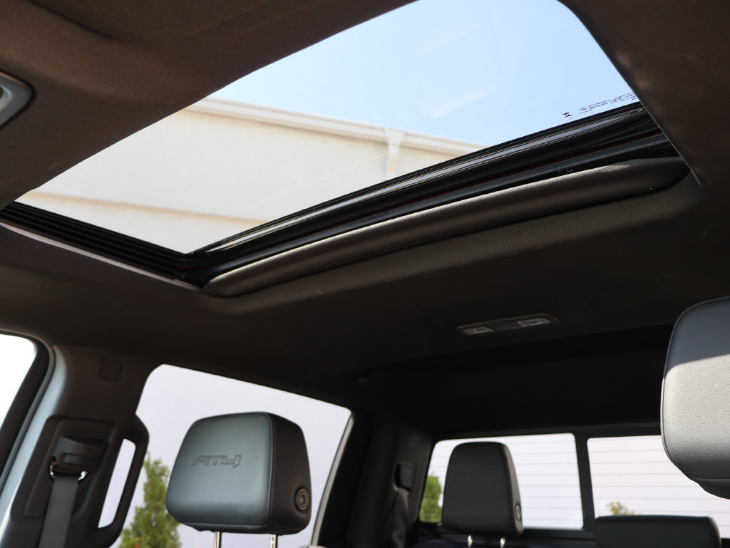 Certified 2025 GMC Sierra 1500 AT4 w/ AT4 Premium Package AWD/4WD image 33