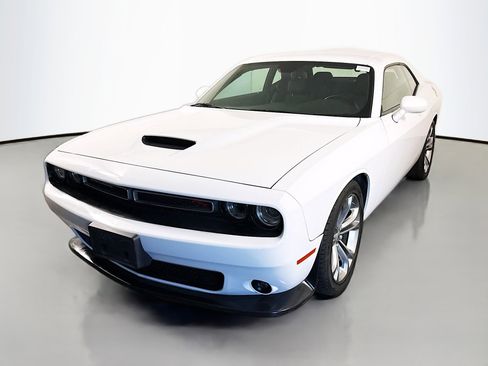 Used 2022 Dodge Challenger R/T image 4