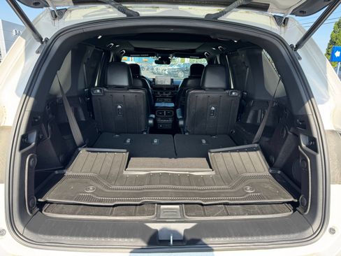 Used 2024 Honda Pilot TrailSport image 35