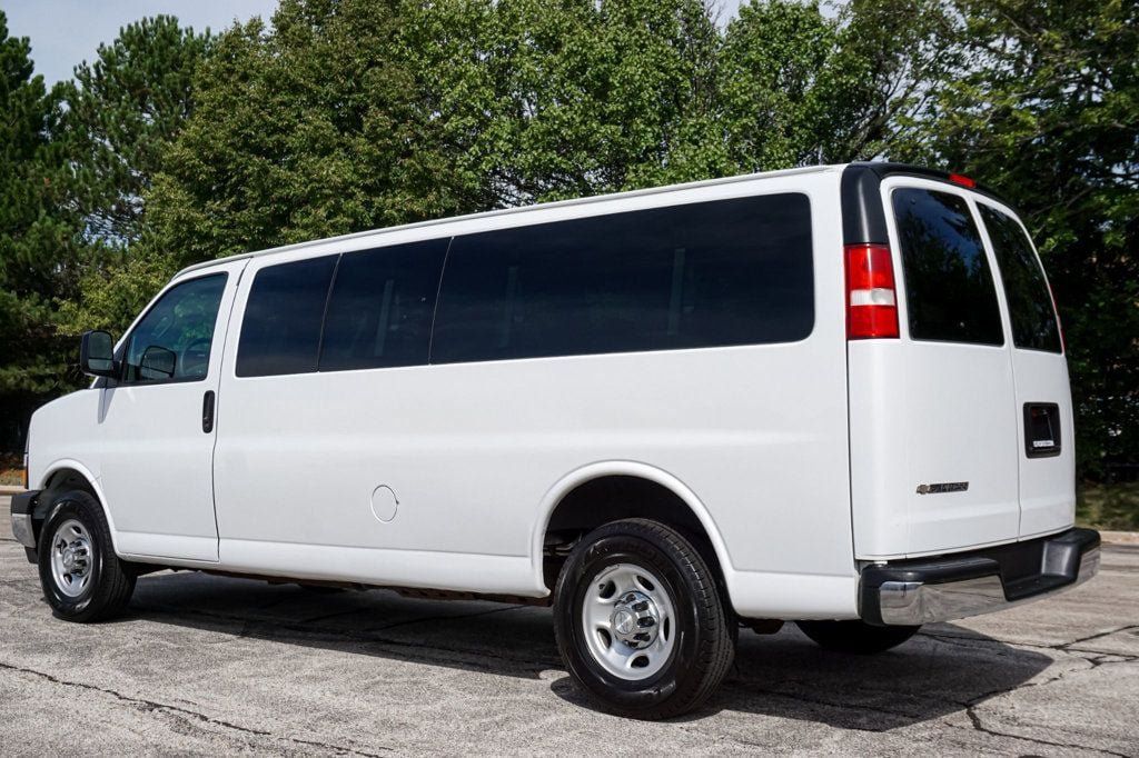 Used 2017 Chevrolet Express 3500 LT w/ LT Preferred Equipment Group RWD image 24
