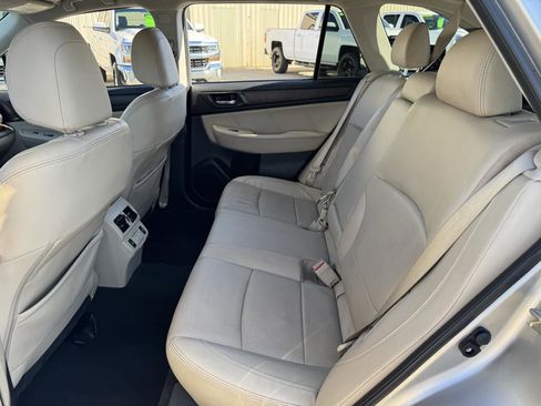 Used 2019 Subaru Outback 2.5i Limited image 18