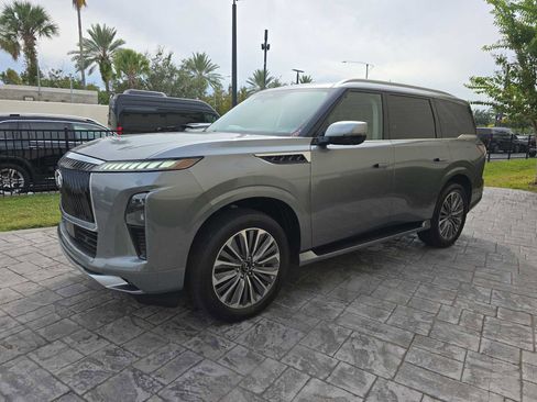 Certified 2025 INFINITI QX80 Sensory image 8